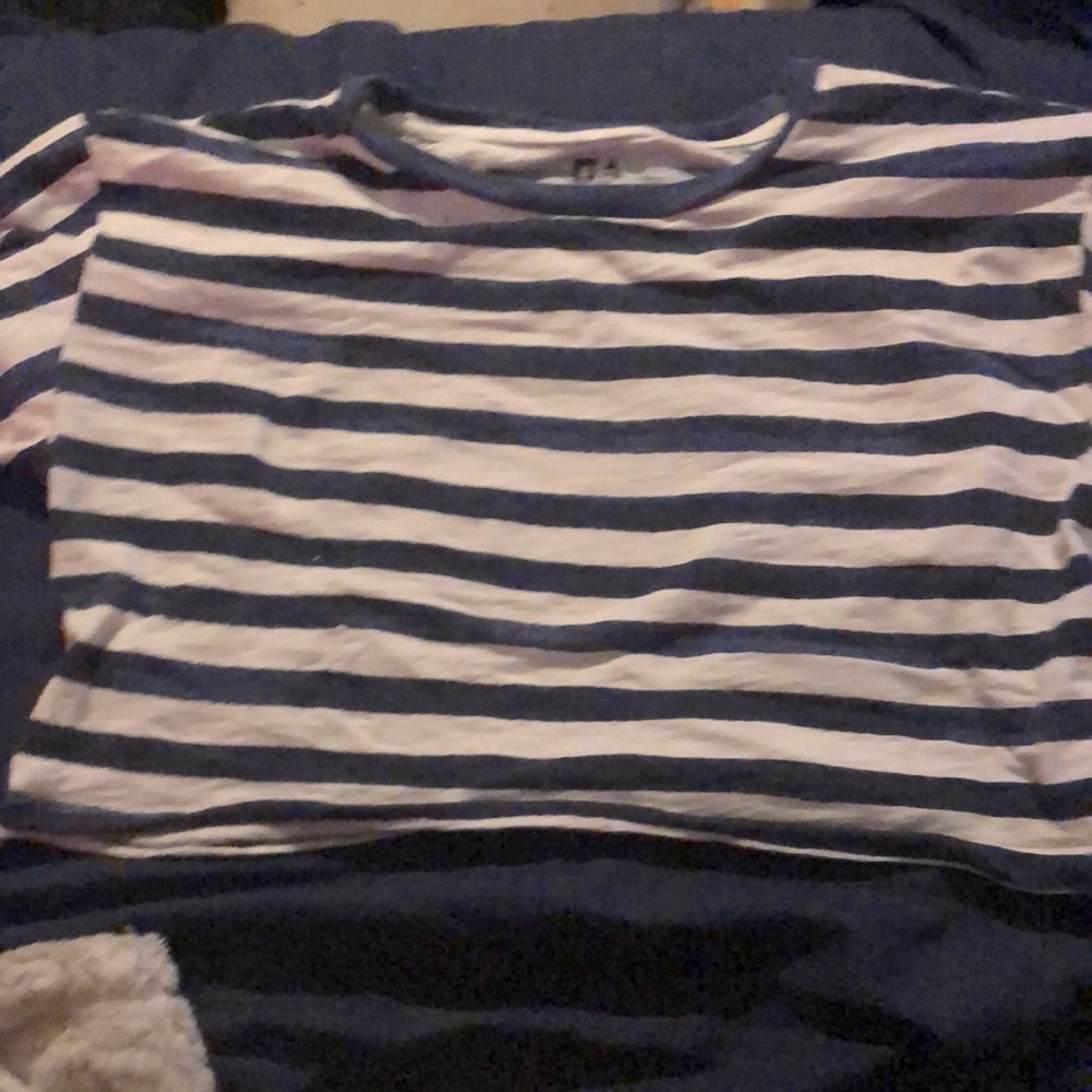 L crop top